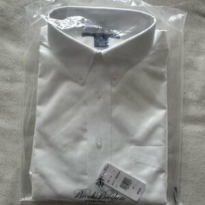 Brooks Brothers Classic White Dress Shirt Non Iron